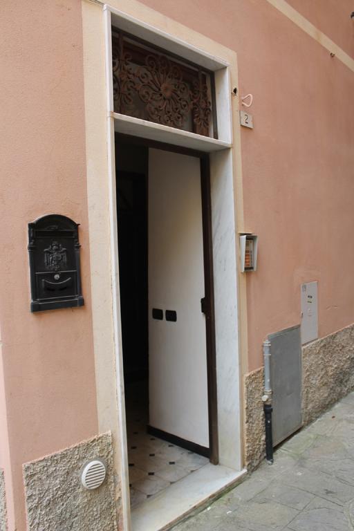 A due passi dal mare Moneglia Exterior foto